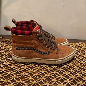 Suede Buffalo Plaid Sk8-Hi waterproof Vans